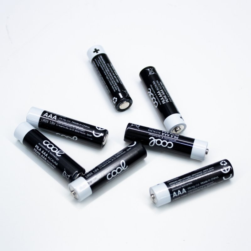 Alkaline AAA LR03 COOL Battery (Pack 8 units)
