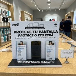 Expositor COOL Protectores de Pantalla + 3 Maquetas